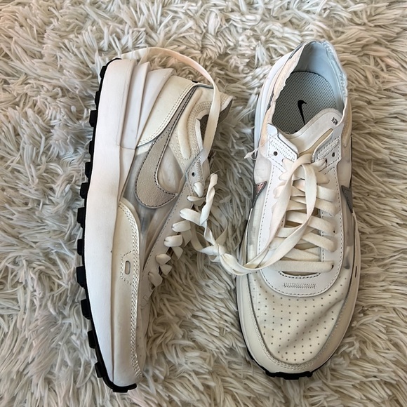 Nike Waffle One Summit White Sail (Women's) - Picture 3 of 8